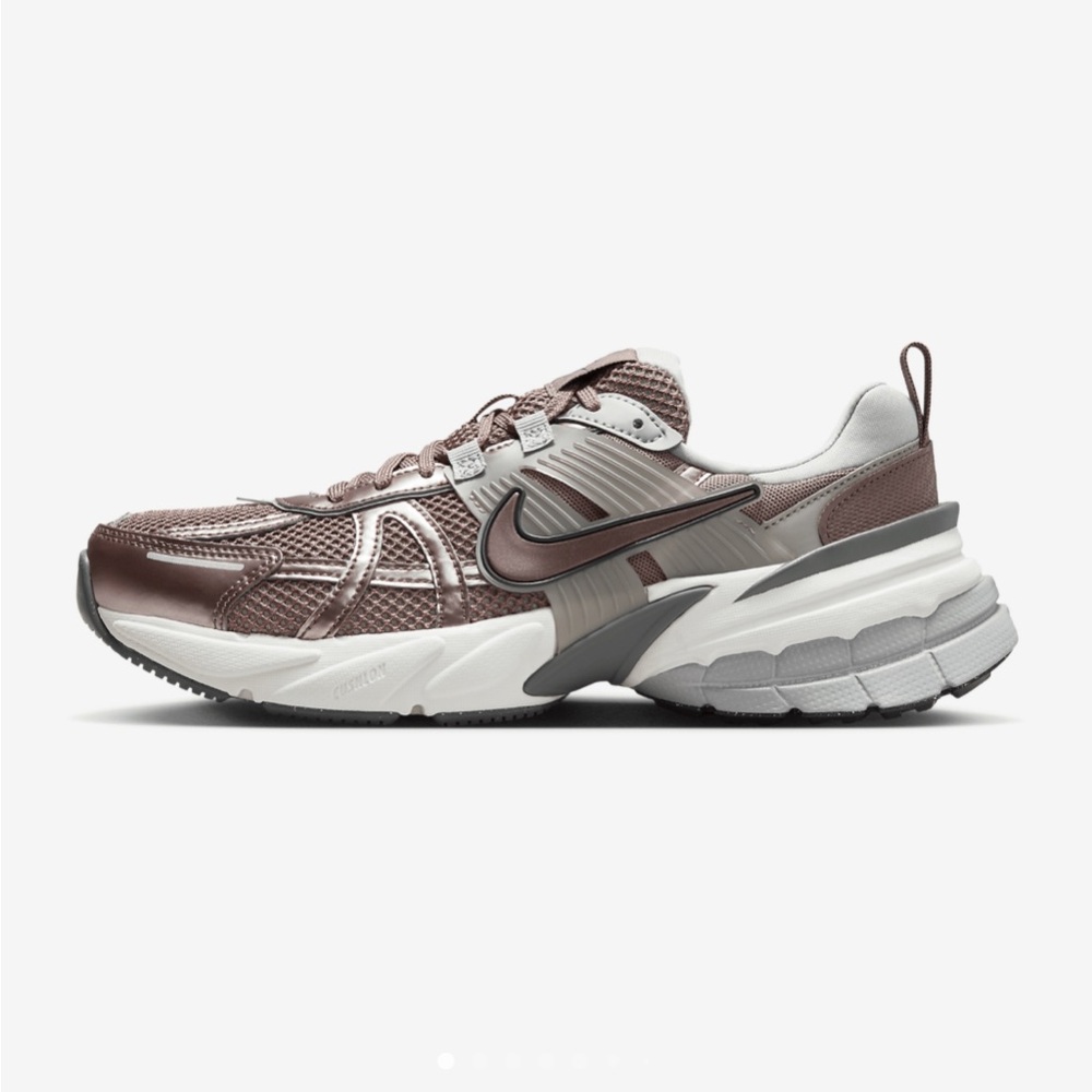 Nike V2K Run Women’s Shoes Size 9 - Picture 3 of 8